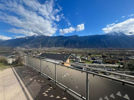 Beautiful and like-new townhouse with 5.5 rooms and breathtaking views - Foto 3