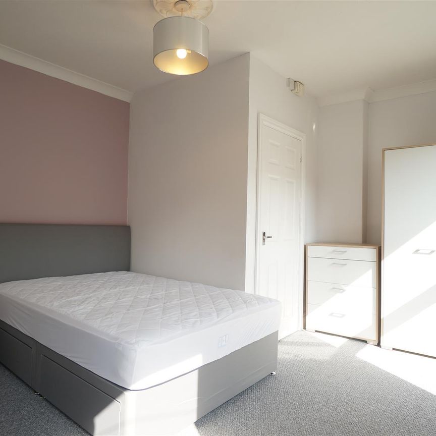 19 Garth Road - Photo 1