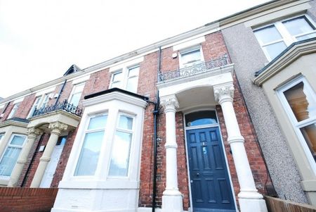 6 Bed - Stannington Avenue, Heaton - Photo 5