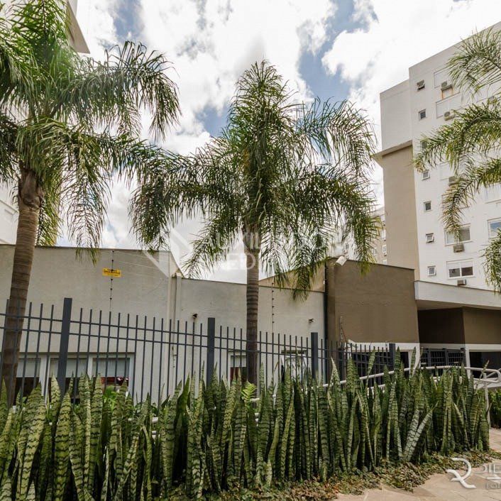Apartamento com 2 quartos e 56m² para alugar em Jardim Sabará, Porto Alegre. - Photo 1