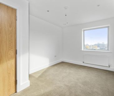 2 bedroom apartment to rent Austen House, Station View, Guildford, GU1 - Photo 2