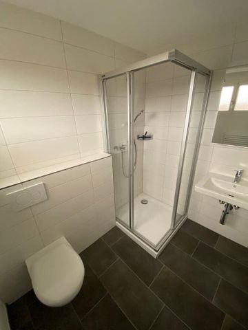 Modern living in an idyllic residential location - Photo 2