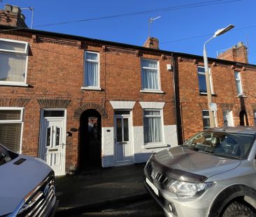 2 bedroom Mid Terraced House to let - Photo 4