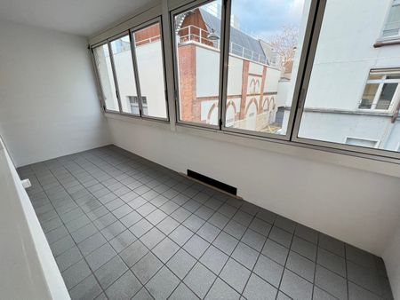 2.5 Zimmer, 77 m², 2. Stock - Photo 2