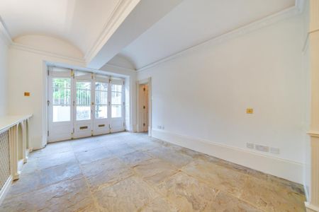 4 bedroom flat to rent - Photo 3
