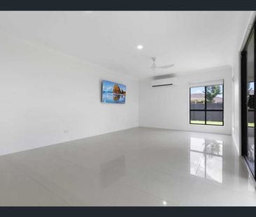 What Are You Waiting For? Great Family Home In Quiet Setting That H... - Photo 1