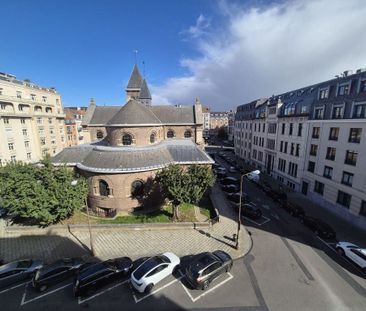 Appartement te huur in Elsene voor € 1.800 met 3 slaapkamers - Photo 3