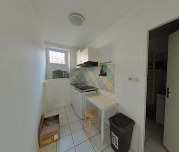 Location Appartement 1 pièce Meublé 24m² ROMANS SUR ISERE 26100 - Photo 1