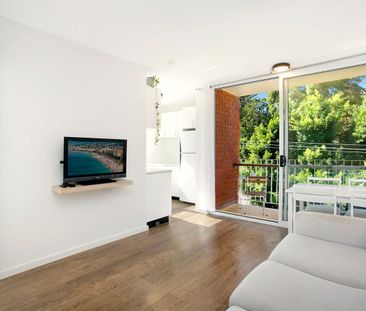 Bright One-Bedroom Apartment in Prime Avalon Location - Photo 1