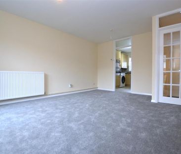 2 bedroom maisonette to rent - Photo 2
