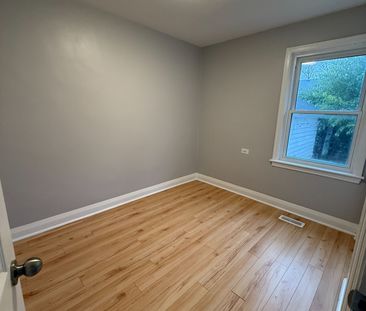 For Lease - 1055 Western Avenue Unit# Main Floor, Peterborough, Ont... - Photo 1