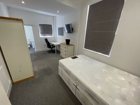 90 Derby Road- Brand New Refurb Loughborough - Photo 3