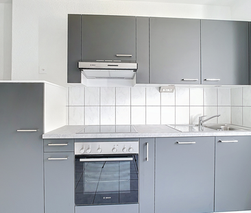 Appartement 3 pièces - Rue de la Serre 103 - La Chaux-de-Fonds - Photo 2
