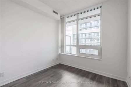 365 Church Street #1611 (Room 3) - Photo 4