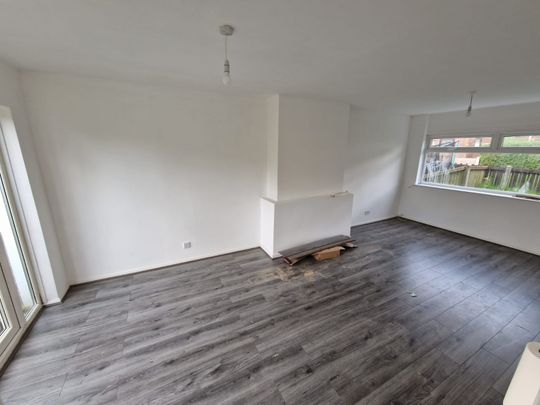 Heron Drive, Irlam - Photo 1