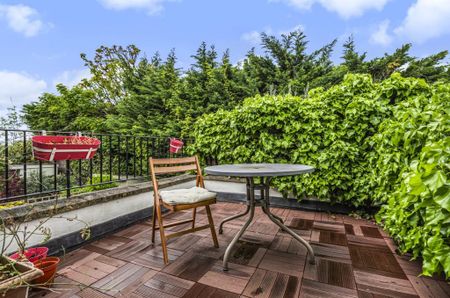 3 bedroom flat to rent - Photo 4