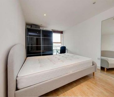 Galaxy Building, Canary Wharf, E14 - Photo 3