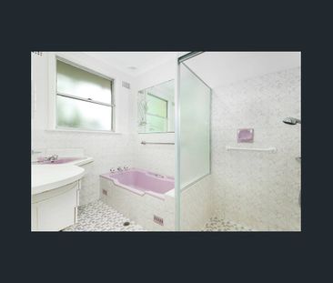 6 month lease, $1200/week, available now - Photo 6