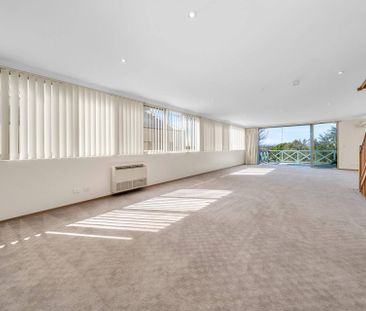 Riverside East Perth Townhouse - Photo 1