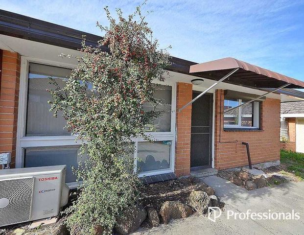 Charming 2-Bedroom Unit in Clayton - Water Bill is included! - Photo 1