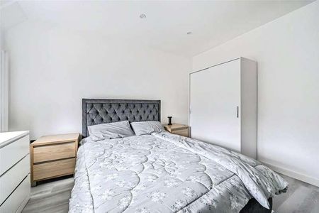 Lynwood Crescent, Ascot, Berkshire, SL5 - Photo 4