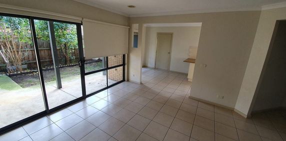 Large Family Townhome - Photo 2