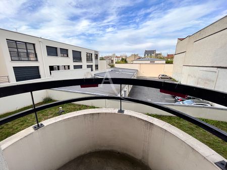 Location Appartement 1 pièce 34m² - Photo 2