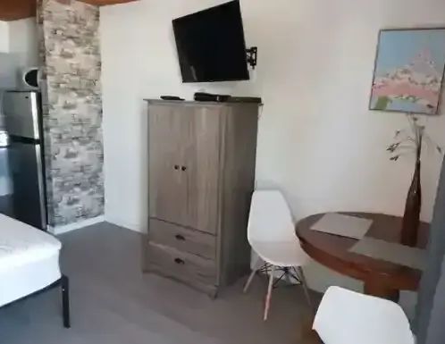 $1000 All in! Furnished Kitchenette Apartment | 22130 Stony Plain Road, Edmonton - Photo 1