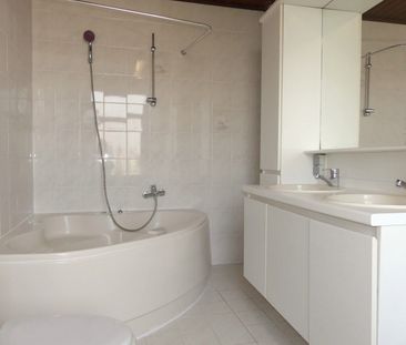 Ruime en instapklare gezinswoning met 5 slaapkamers - Foto 3