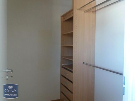 Location Maison 4 pièces 103m² CHATEAUROUX 36000 - Photo 3