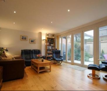 4 bedroom terraced house to rent - Photo 1