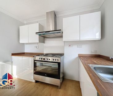 2 bedroom end of terrace house to rent - Photo 1