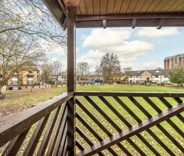 Swan Street - Photo 2