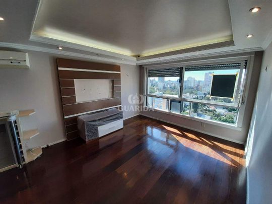 Apartamento com 3 dormitórios, sendo 1 suíte com hidro, semimobiliado, no bairro Moinhos de Vento - COD: 13597 - Photo 1