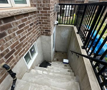 For Lease - 287 Sixteen Mile Drive, Oakville, Ontario - Photo 6