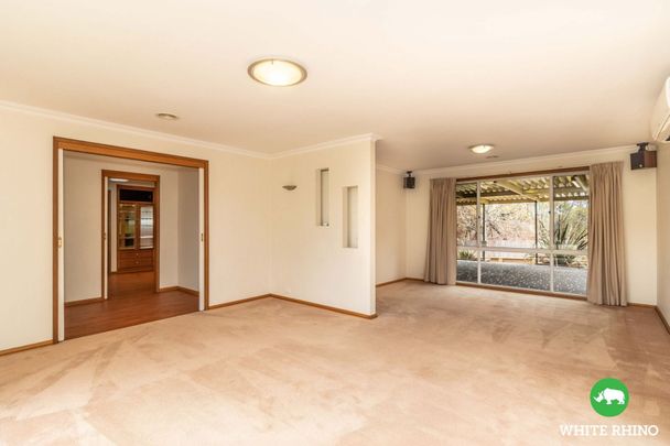 9 Firbank Close, Isabella Plains - Photo 1