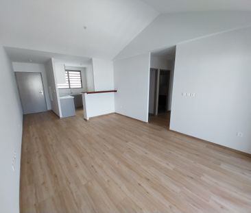 Location Appartement 3 pièces 59m² ST PAUL 97411 - Photo 1