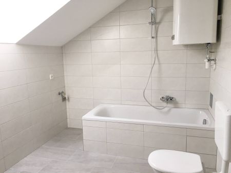 Gut aufgeteilte 1-Zimmerwohnung im Dachgeschoss - Photo 4