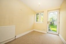 4 bedroom detached house to rent - Photo 2