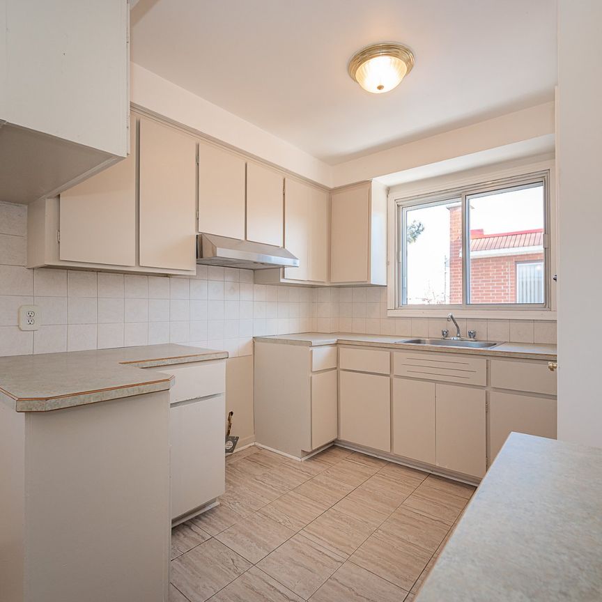 Condo for rent, Montréal (Saint-Léonard) - Photo 1