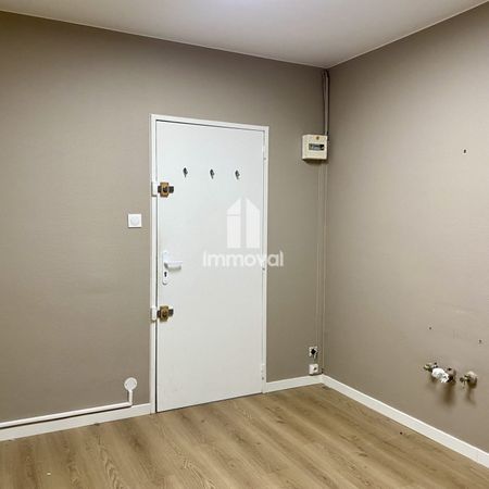 CHAMBRE - ESPACE DE STOCKAGE - Photo 4