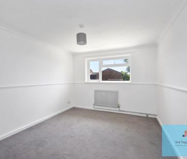5 bedroom detached house to rent - Photo 2