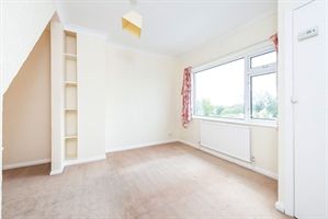 3 bedroom house to rent Hangleton Road, Hove, East Sussex, BN3 - Photo 4