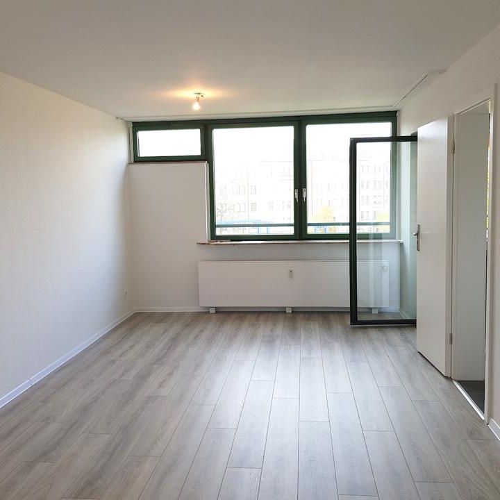 Frisch renovierte 2-Zimmer-Wohnung mit Balkon in Nürnberg - Photo 1
