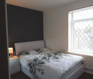2 bedroom end of terrace house to rent - Photo 6