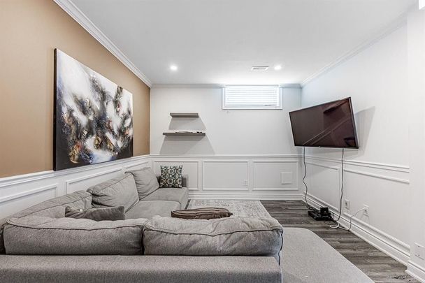 For Lease - 33 St Andrews Boulevard - Lower Unit N/A, Toronto, Ontario - Photo 1