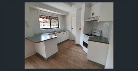 Three Bedroom Villa - North Tamworth - Photo 2