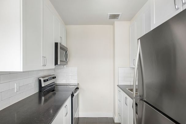 Bloor Street Apartments - Photo 1