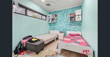 Four Bedroom House in Willetton! - Photo 5