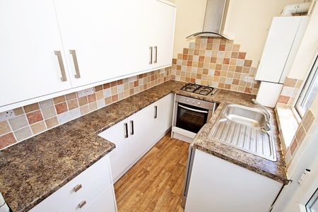 112 Leopold Street - Photo 2